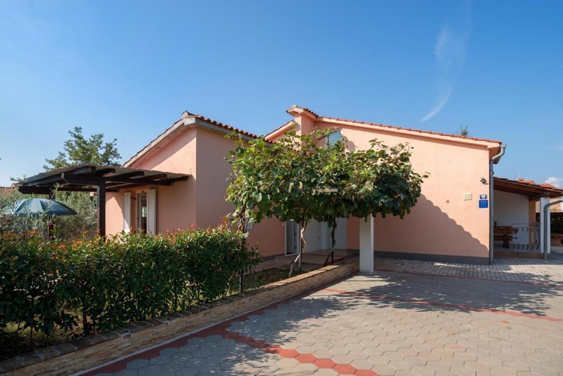 Ema-Dany Apartamento Poreč Exterior foto