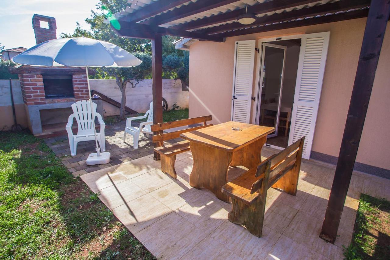 Ema-Dany Apartamento Poreč Exterior foto