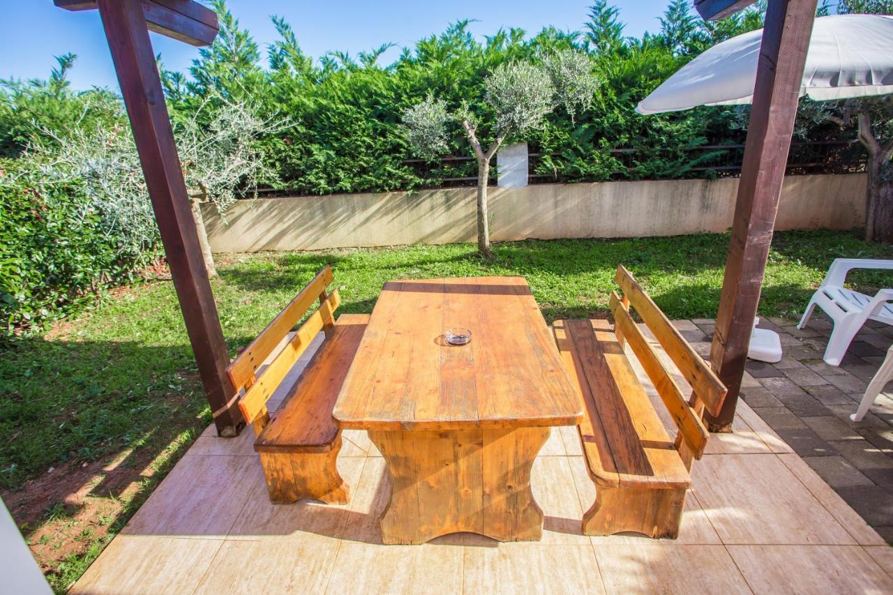 Ema-Dany Apartamento Poreč Exterior foto