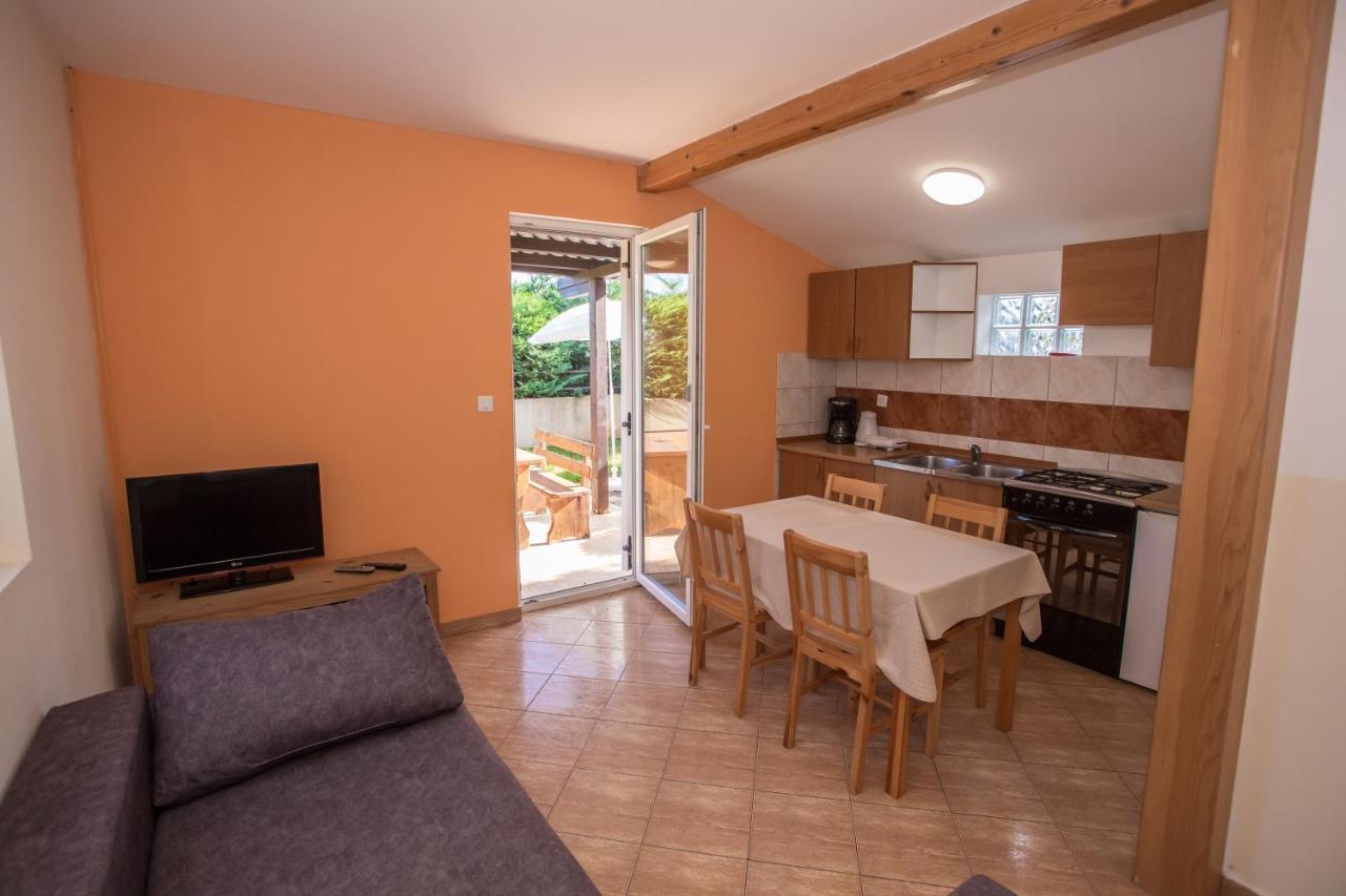 Ema-Dany Apartamento Poreč Exterior foto