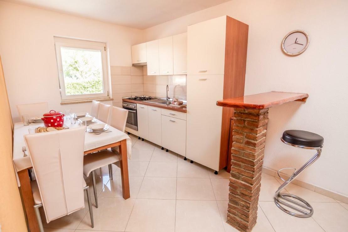 Ema-Dany Apartamento Poreč Exterior foto